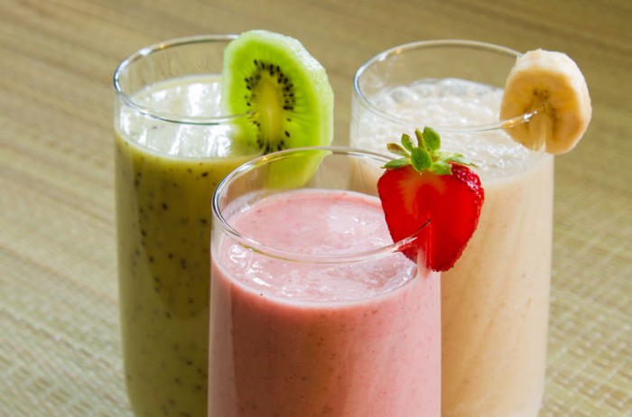 Strawberry Smoothie - PhunkyFoods